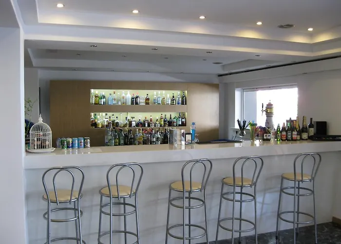 Mimosa Aparthotel 2*